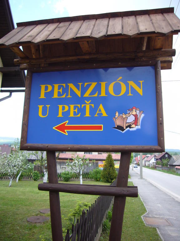 Hrustin Penzion U Peta מראה חיצוני תמונה